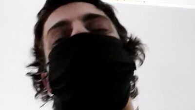 Amateur masked bloke gets his ass nailed in this close-up video