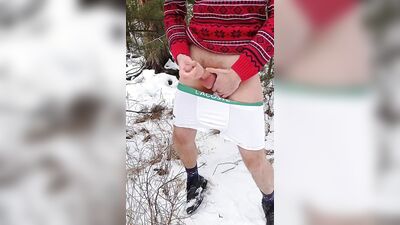 Perverted Andy Tayler are jerking off out in the snow