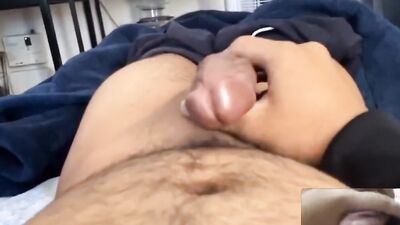 Amateur bear is stroking his prick first thing in the morning