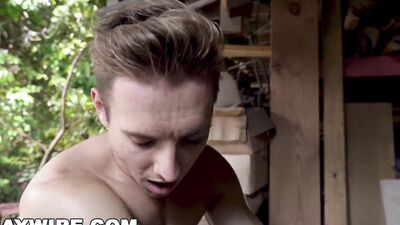 Draven Navarro & Bar Addison are shagging on the farm