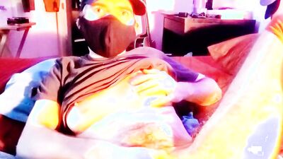 Homemade raw video of a chap flashing his tight hole