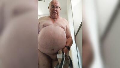 Amateur stepdad is teasing his hole in front of the camera