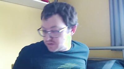 Nerdy bloke gets his fuck hole destroyed with a mechanical dildo