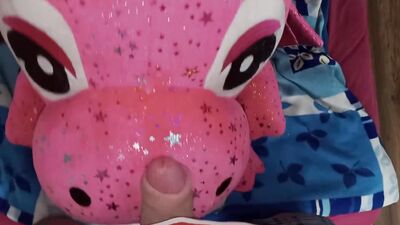 Perverted amateur chap is rubbing his willy on a pinky toy