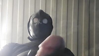 Masked amateur bloke is filming his close-up jerking video