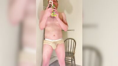 Perverted amateur fellow enjoys in his solo performance in his apartment