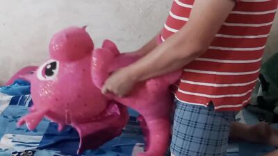 Horny fellow gets his cock rubbed on a Shark Eryk