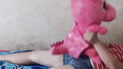 Horny fellow gets his cock rubbed on a Shark Eryk