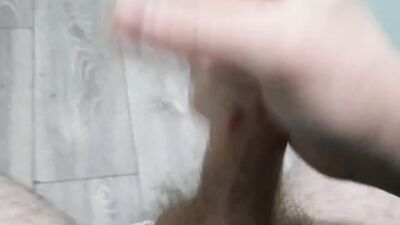 Joseph The Gainer is jerking his prick in this close-up video