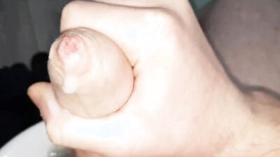 Joseph The Gainer is jerking his prick in this close-up video