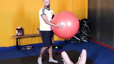 Cute chap gets his tight hole destroyed after some workout