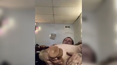 Trent Swink drills his own ass with a big dildo