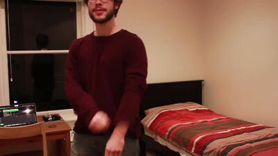 Pervertes Jade Granite is stroking his prick in this fan requested video