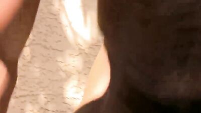 Beefed African stud is jerking his BBC in this solo performance