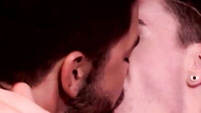 Dominic Pacifico & JP Dubois are enjoying in some gay romance