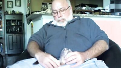 Amateur bear is jerking his pecker in front of the camera