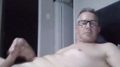 Straights fella is playing with his dick in front of the camera