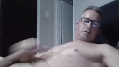 Straights fella is playing with his dick in front of the camera