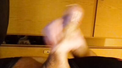 Bloke jerk his big dick in this close-up solo video