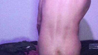 Amateur masked chap shoves a dildo deep down his ass