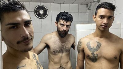 Gay 3some with college dudes having sex under the shower