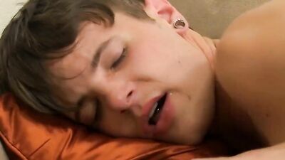 Krys Perez & Timo Garrett are bonking in the bedroom