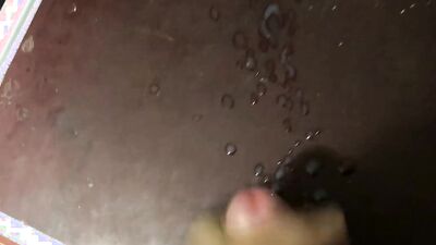 Amateur dudes are jerking their pricks in this homemade compilation