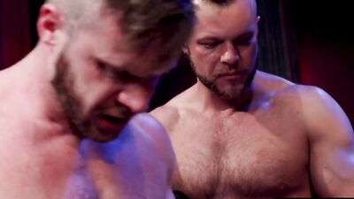 Brian Bonds & Wade Wolfgar shag in 4some with their buds