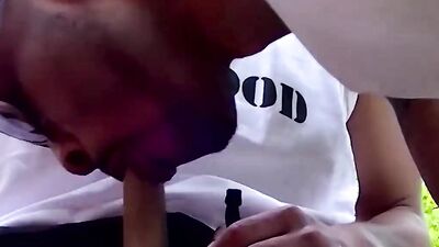 Cock hungry dude gives stranger a bj out in the open