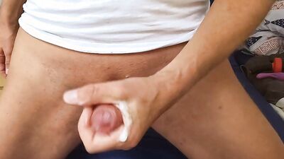 Amateur chap is stroking a prick while drilling his own ass