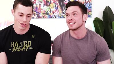 Beefed dude gets his tight hole filled with a cock