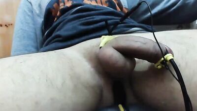 Perverted amateur stepdad is teasing his pecker with an electricity