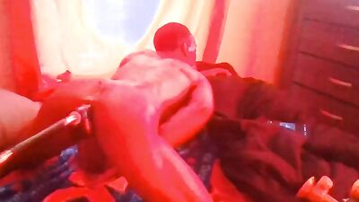 Homemade raw footage of a chap getting his ass nailed with toy