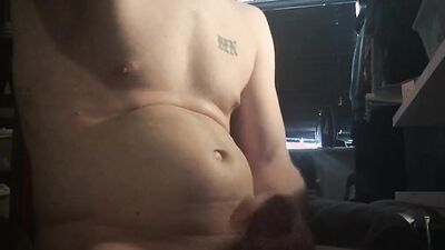 Amateur gay chap is filing himself while stroking his pecker