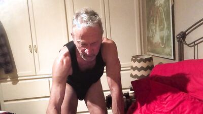 Amateur stepdad plays with a dick in front of the phone