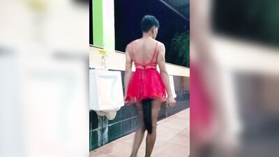 Amateur sissy is having fun in front of the cam