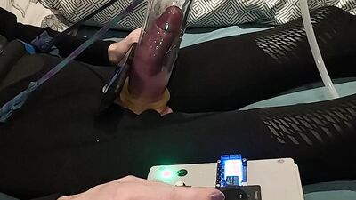Perverted chap pumps his dick in front of the cam