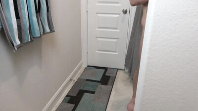 Solo Bathtub Jerking, Cumshot from Noah Michael's Big Cock!