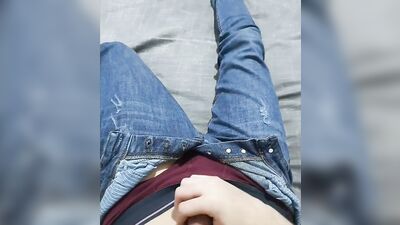 Amateur chap is filming himself while jerking his hard willy