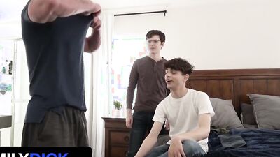 Skinny chaps are enjoying in hot 3some inside the bedroom