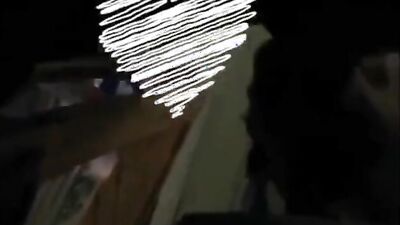 Una mamada rápida antes de que vuelvan