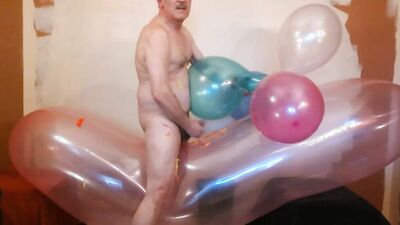 Balloonbanger 81) Balloon Cluster Fuck, Cum and Pop with GL700 Blimp Balloon