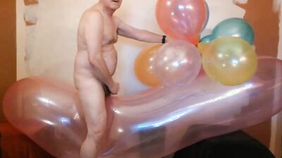 Balloonbanger 81) Balloon Cluster Fuck, Cum and Pop with GL700 Blimp Balloon