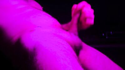 Raw footage of a gay chap jerking his hard piston