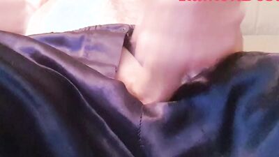 Master Ramon jerks off while relaxing, just watch and swallow!