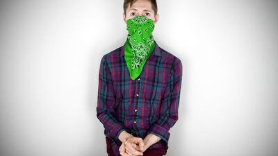 Masked Peacock King is having fun in front of the camera
