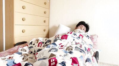 A horny morning scene of a perverted Japanese amateur male.