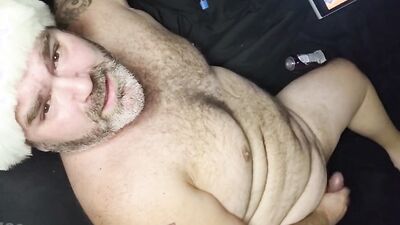 76CurvyNThick - HERE CUMS SANTA CURVY - Merry Christmas Jerk Off Greeting From Sexy Chubby BI Daddy