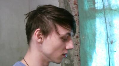 On the construction site, the teaching gets the first gay sex practices taught and squirts unusually violently