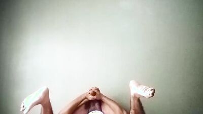 I SWALLOW MY CUM after a delicious and crazy handjob with my legs up, moving them and doing exercises for you